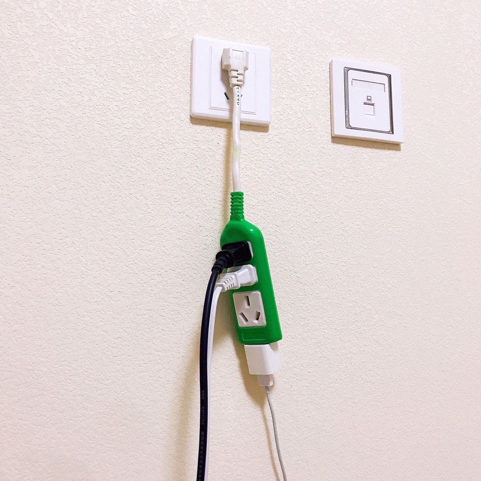 红色店主推荐迷你插排插座便携旅行床头柜排插小型转换器二插接线板