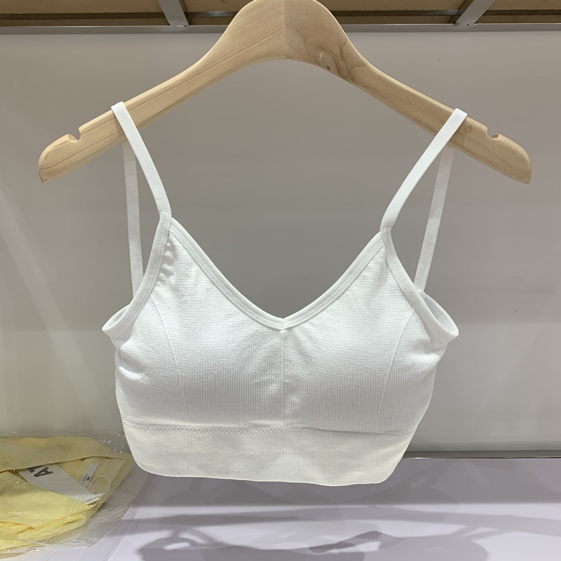 日系女吊带背心bra短款裹胸带胸垫文胸纯色内衣短防走光8036fish