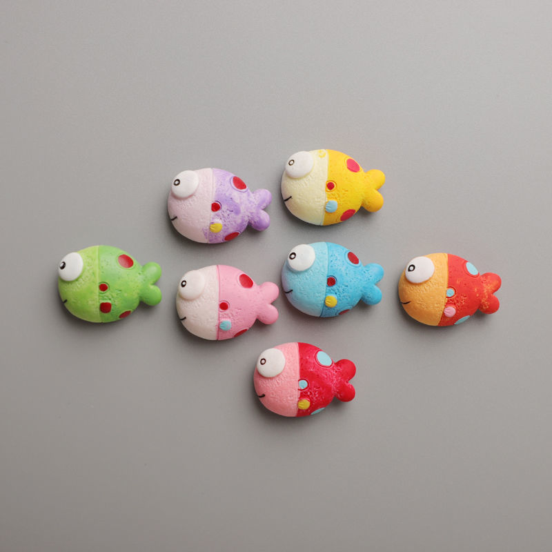 迷你波点鱼7只创意可爱海洋小鱼卡通树脂冰箱贴3d立体磁贴家居冰箱装