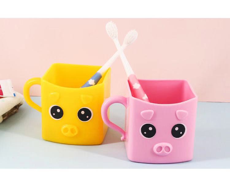 一个装儿童卡通漱口杯颜色随机