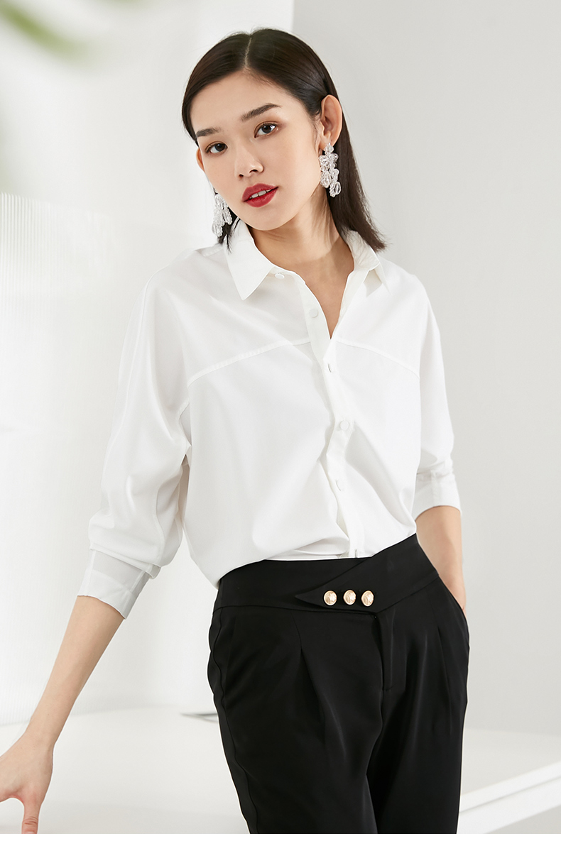 晚白2021春季新品时尚个性简约纯色翻领蝙蝠袖宽松休闲衬衫衬衣女