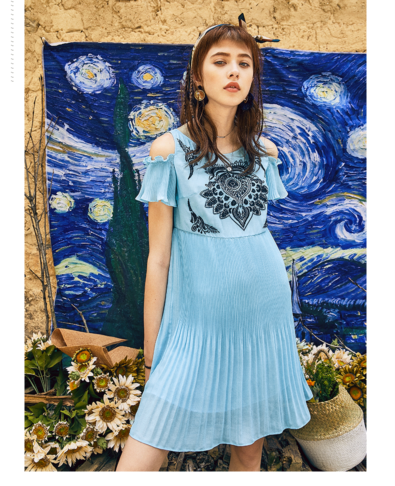 裂帛连衣裙春夏新款复古圆领刺绣喇叭袖雪纺裙气质显瘦长裙