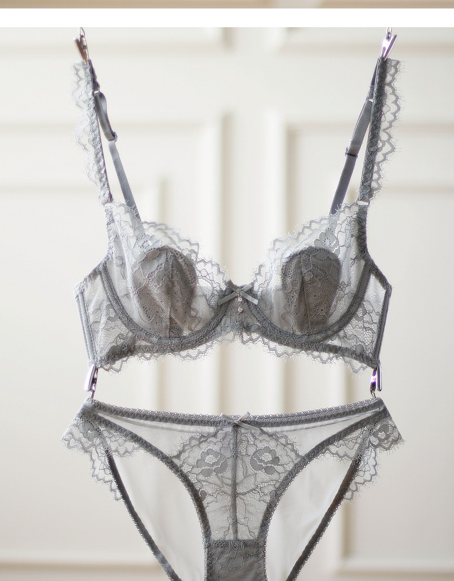 绿彩虹光欧美少女文胸超薄款性感蕾丝防凸点大码透明网纱内衣套装小胸