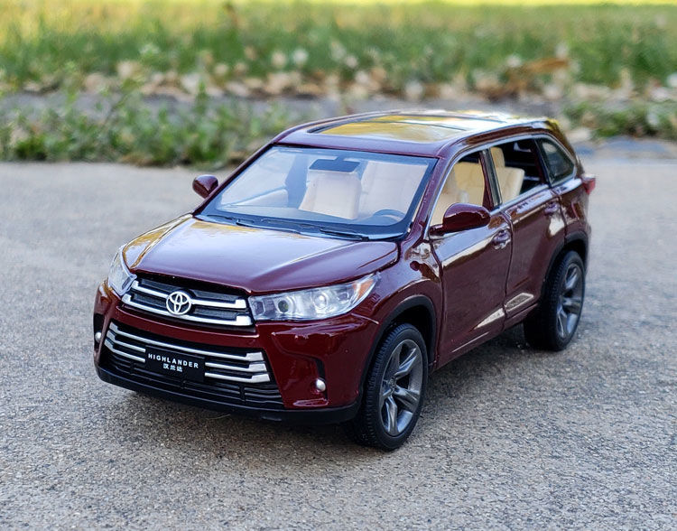 132汉兰达suv合金汽车模型原厂仿真金属车模摆件声光回力玩具车老款酒