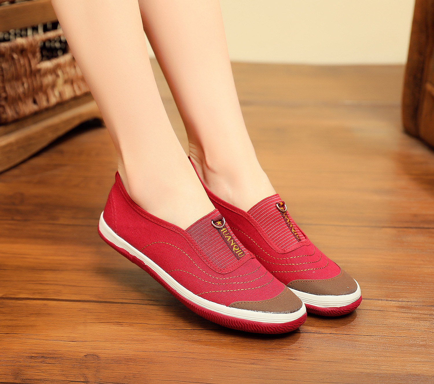 简畅(jianchang)女士圆头单鞋600337613029 橡胶底女鞋19年新款平底田