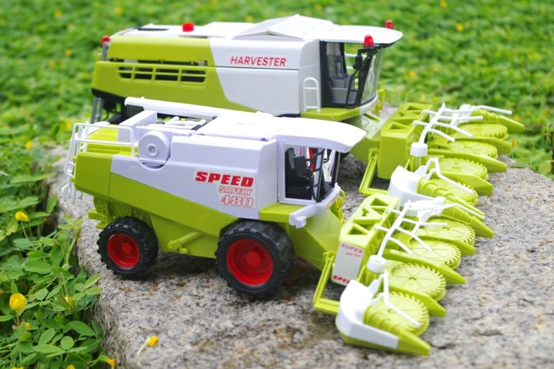 联合收割机模型 小麦收获机玉米青饲机儿童玩具惯性车 大号农夫车