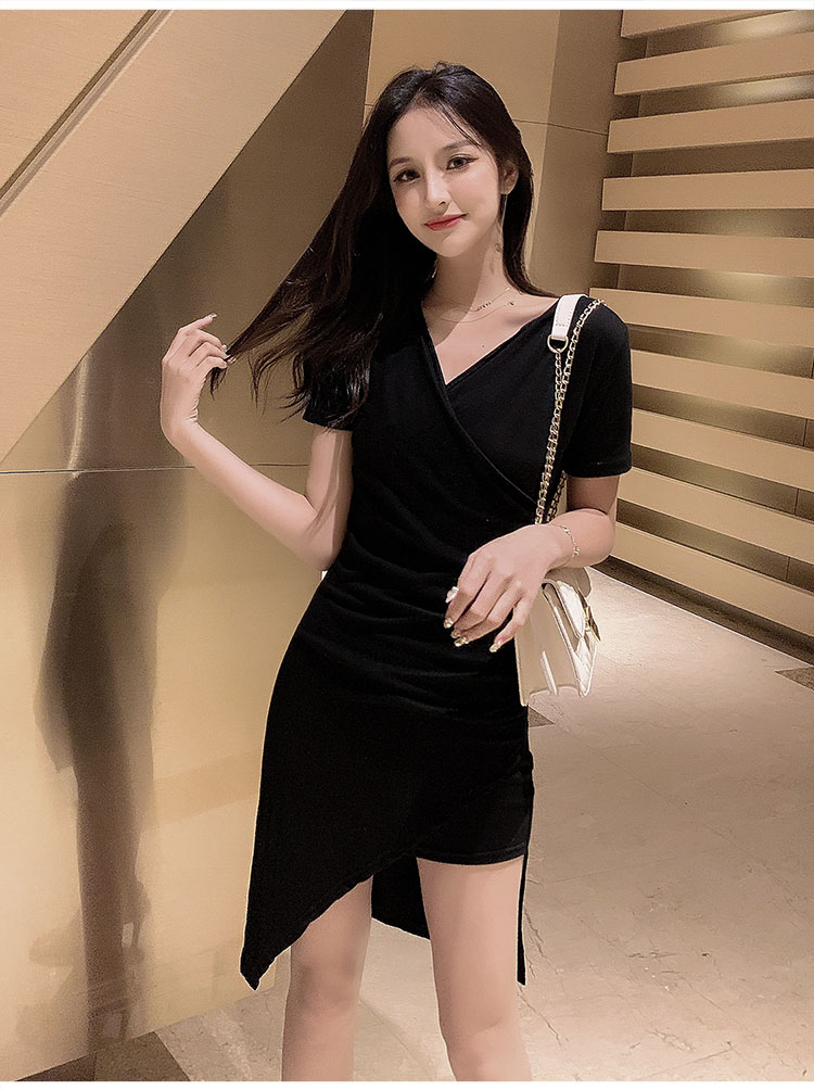 2019夏新款修身显瘦红气质小个子流行时尚连衣裙女性感收腰裙子