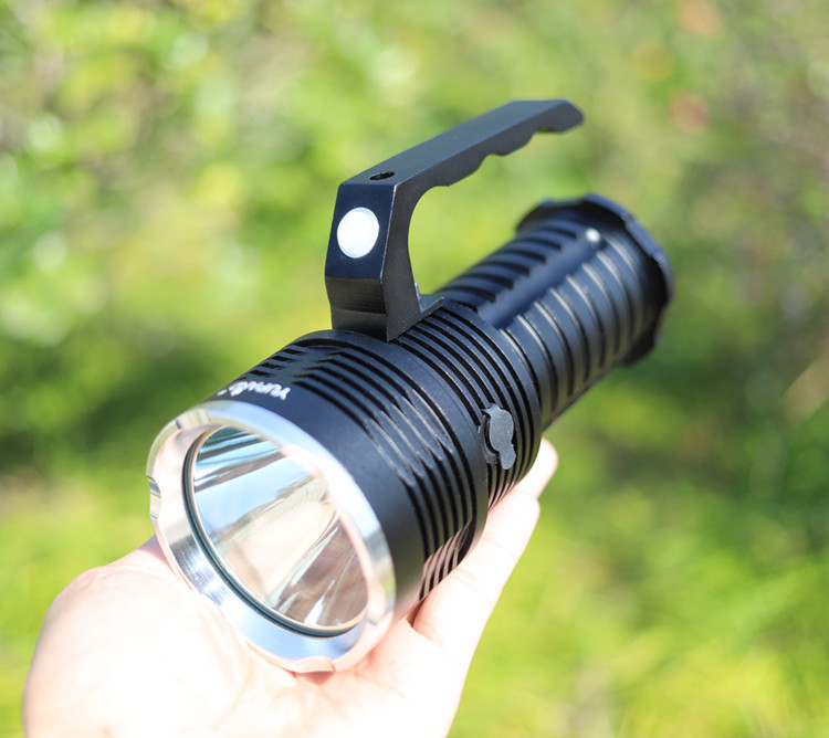 p50四核充电强光手电筒超亮远射探照灯户外远程大功率手提工作灯