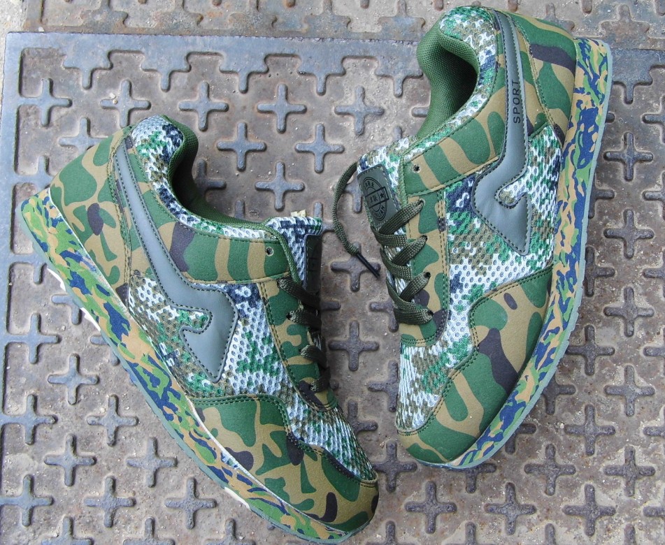 新式迷彩鞋男军鞋减震跑步鞋07作训鞋运动鞋透气军用迷彩跑鞋