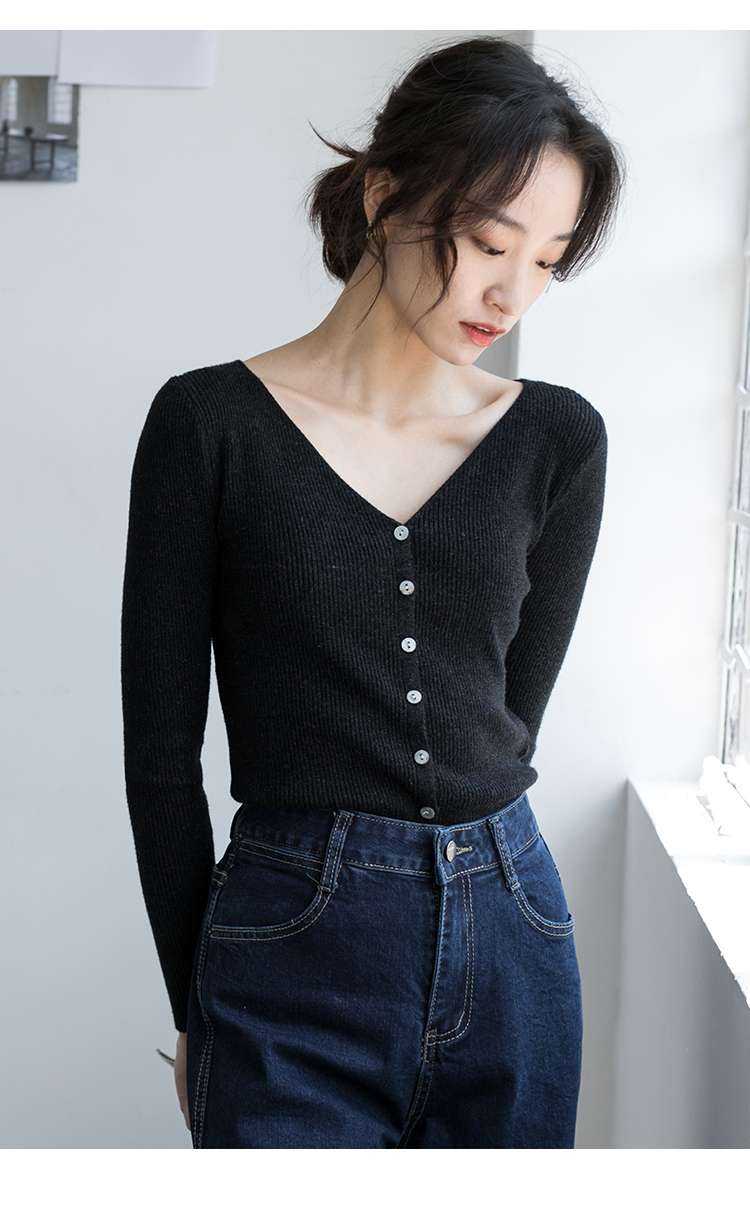 开胸针织衫女款温柔系打底衫2020女装新款春洋气时尚内搭v领上衣开衫