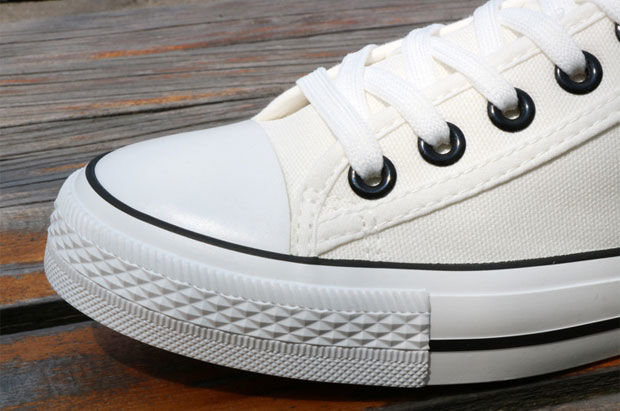 春夏季低帮帆布鞋韩版潮流帆布鞋百搭白色板鞋休闲鞋一双