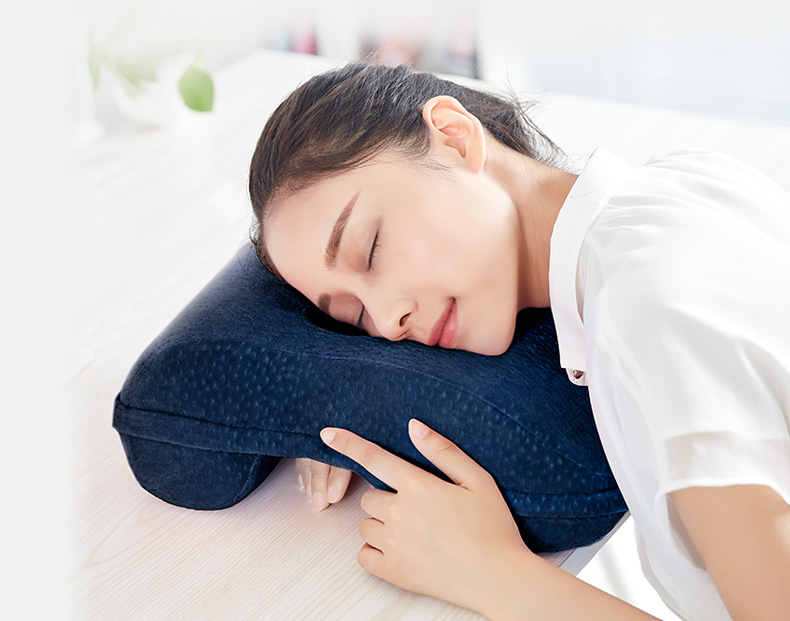 乐扣乐扣午睡枕午休枕头靠枕头一个装