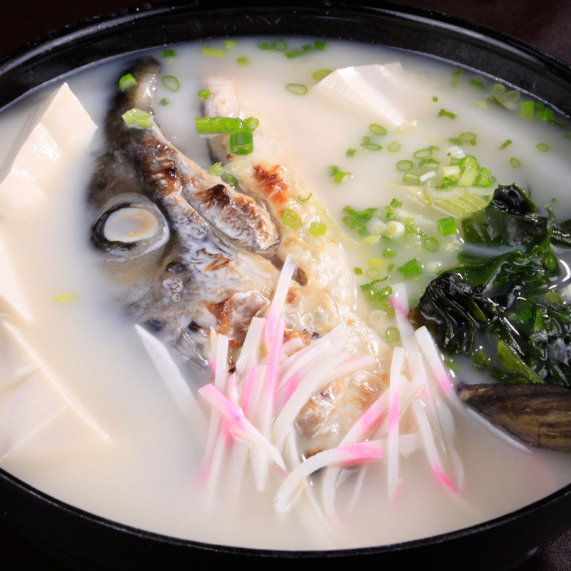 虹鳟三文鱼头鱼头新鲜超大冰鲜海鲜水产鲜活烧烤炖汤食材鱼头当天现切