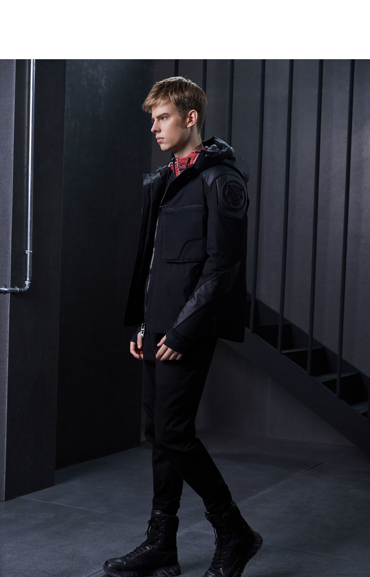 黑豹波司登新漫威联名工装短款羽绒服外套男