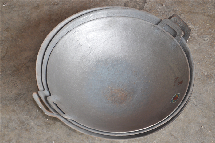 精致浅耳铸铁锅老式传统双耳炒锅无涂层加厚圆底地锅生铁干锅