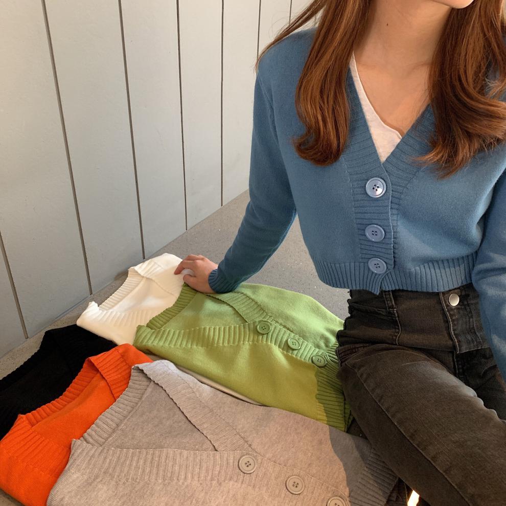 开胸针织衫女款v领毛衣女韩版上衣秋冬装新款白色上衣百搭长袖短款