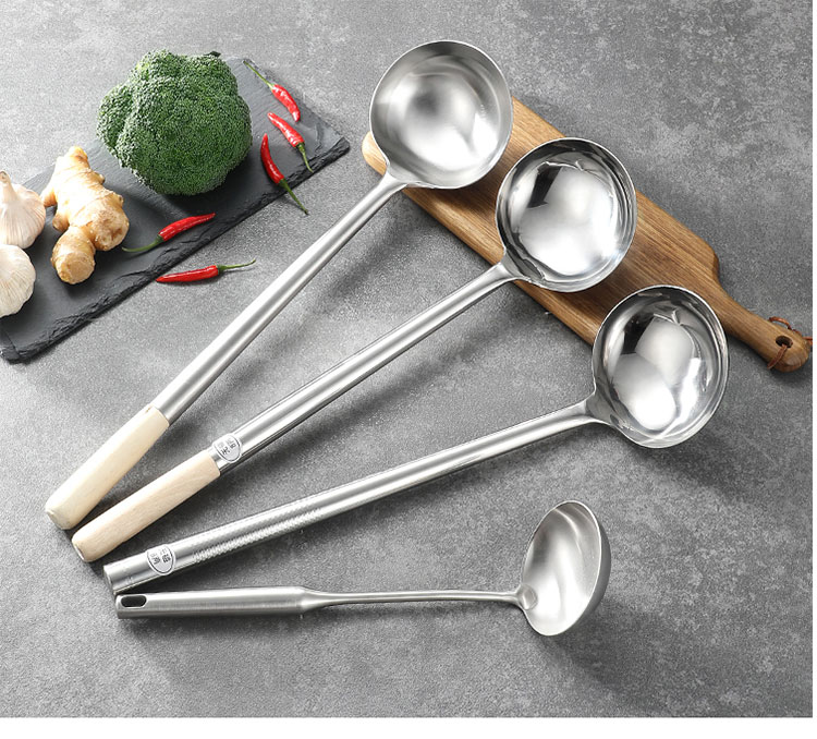 不锈钢炒勺厨师炒菜勺子长柄汤勺分菜勺炒勺厨房老式粥勺木柄勺子厨房