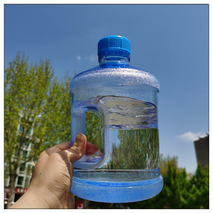 3升户外水桶饮水桶净矿泉大水壶3l水瓶小号装水杯车载宿舍学生