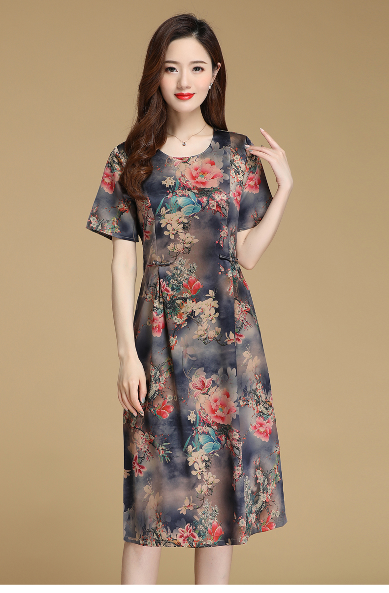 恒源祥女士连衣裙2020夏季新款短袖圆领含桑蚕丝印花连衣裙