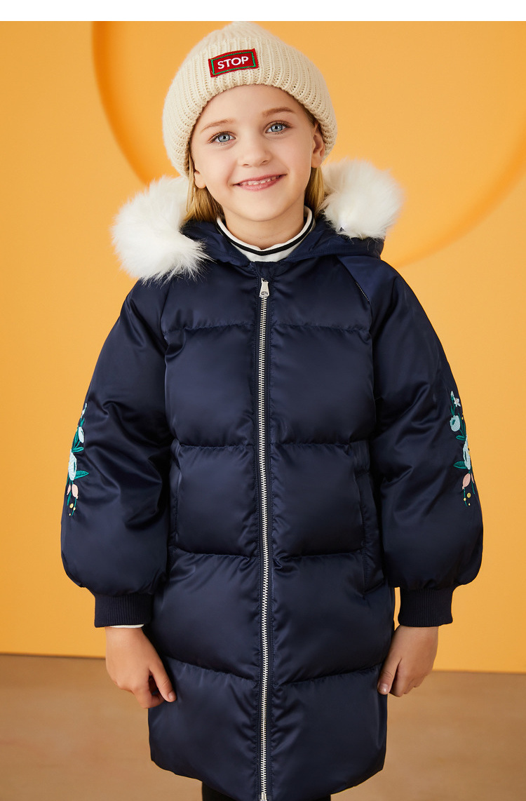 安奈儿童装女童羽绒服中长款冬季新款精致绣花连帽毛领外套厚