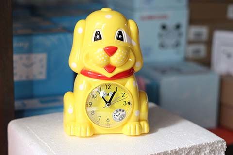 哈巴狗闹钟创意学生闹钟可爱卡通小狗儿童卧室床头钟表带夜灯双铃k03l