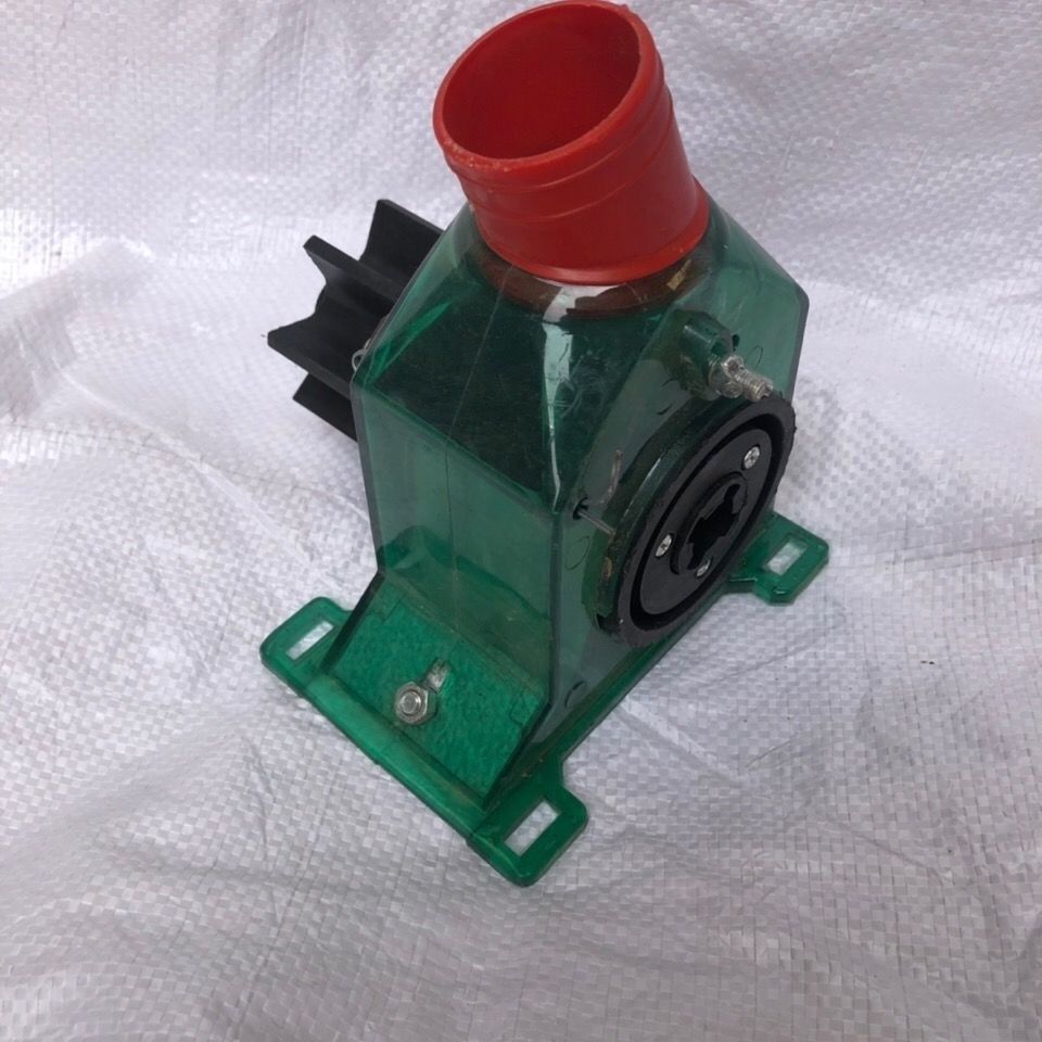 玉米播种机配件施肥盒排肥盒透明盒一体下肥盒施肥神器肥盒配件中心轴