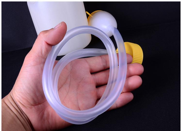 尿壶家用大人老人男带管夜壶卧床病人用接尿小便壶带盖防臭小便器带管