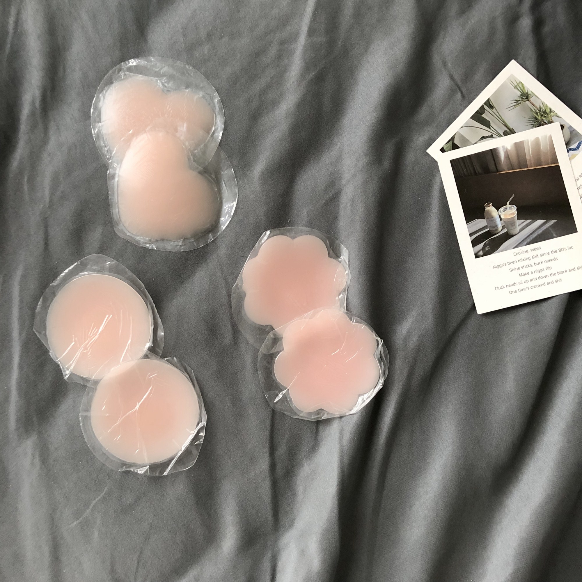 可妮夏季乳贴防凸点乳头贴胸贴舒适性感薄舒适硅胶隐形乳贴上