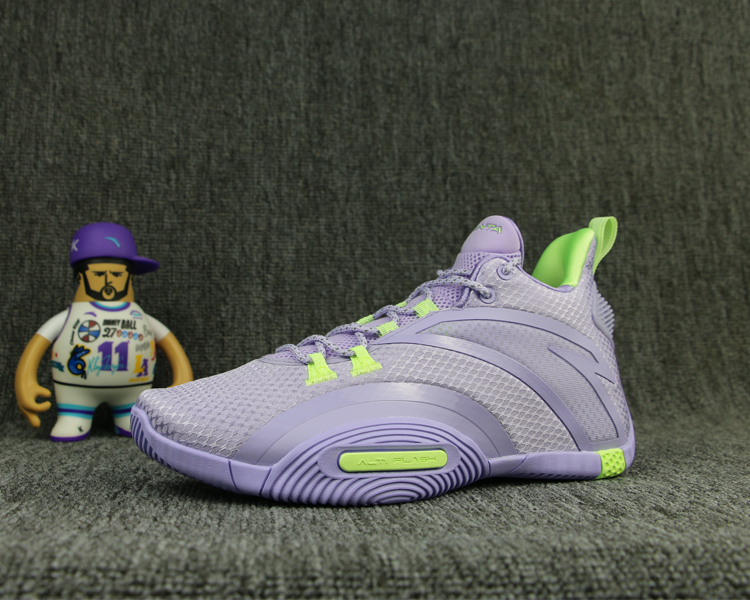 安踏ufo2天体3篮球鞋男子2021春款缓震耐磨高帮实战球鞋112111602