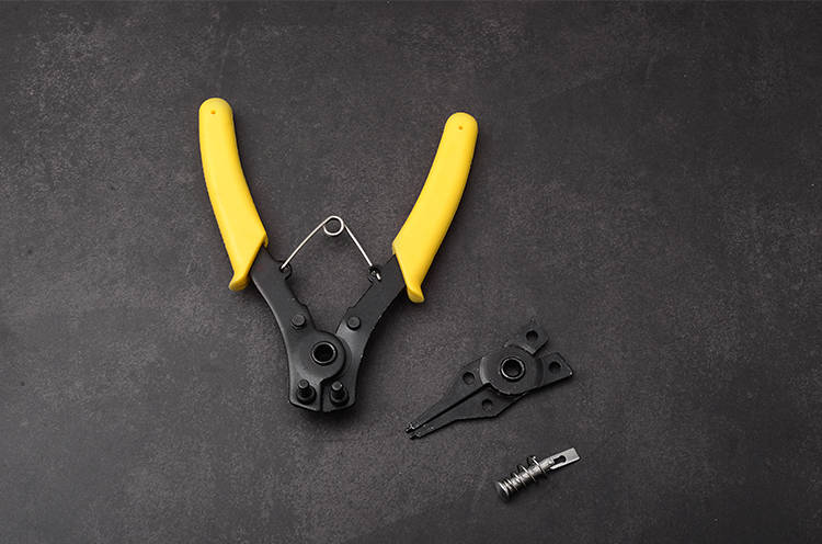 超级新品 四合一卡簧钳内卡外卡内弯外弯挡圈钳穴轴用卡环钳多功能