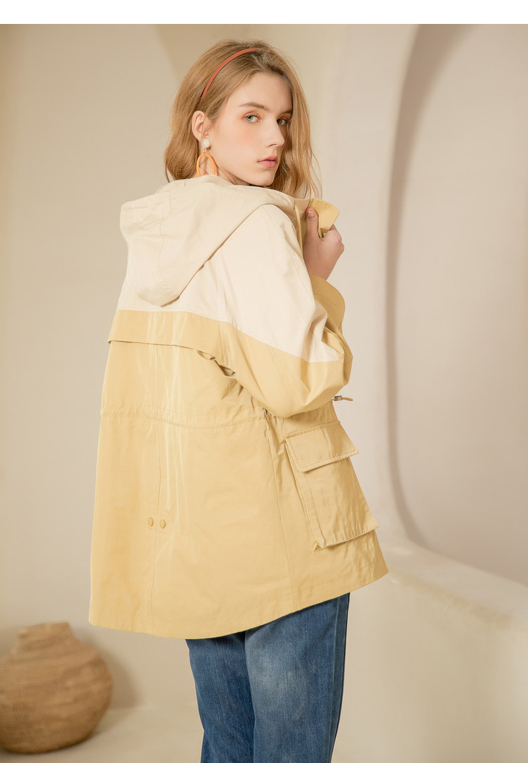 lagogo旗舰店新款撞色连帽插肩袖风衣女外套混色y0165l40