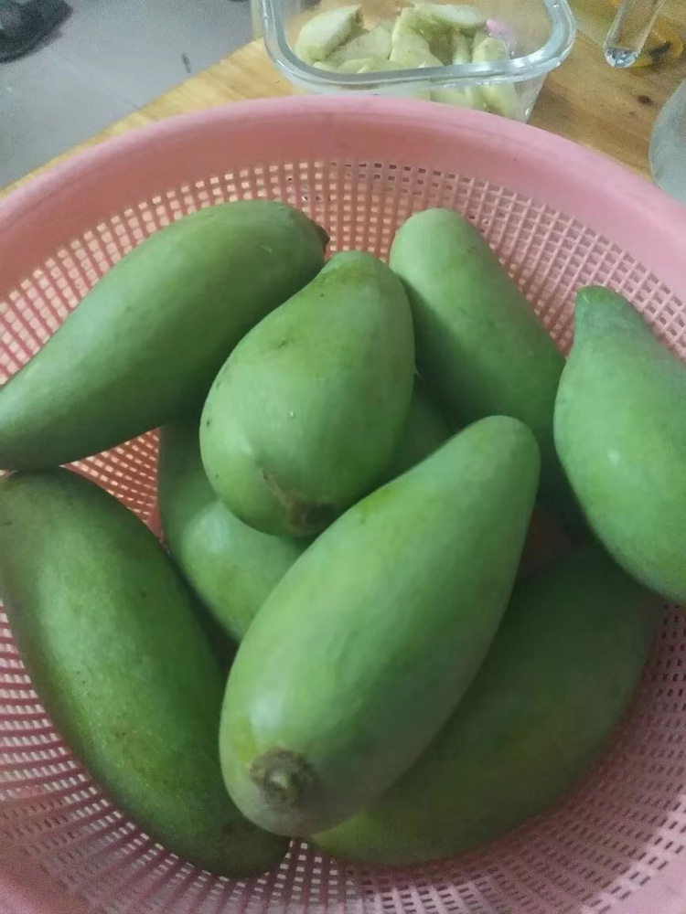 海南新鲜酸芒果3斤象牙芒果腌酸脆生吃青芒果云南广西酸辣椒盐芒