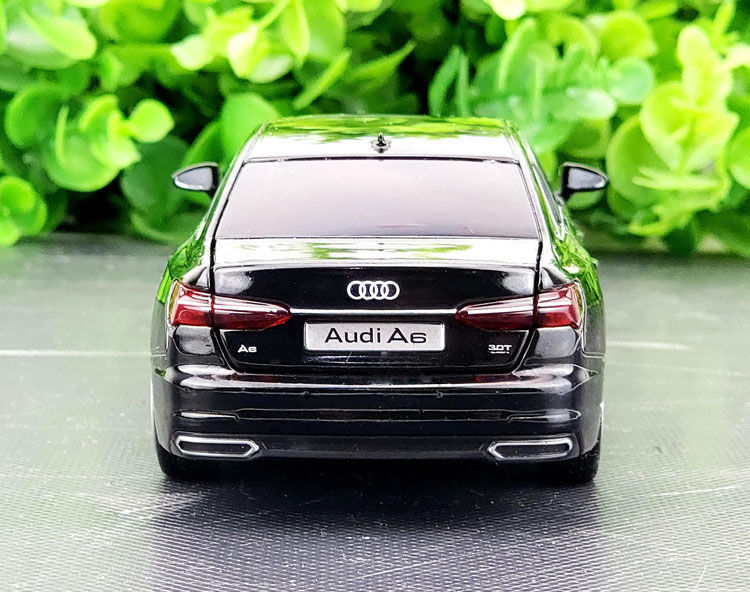 1:32奥迪a8l原厂仿真合金汽车模型金属车模型声光回力玩具车摆件 奥迪
