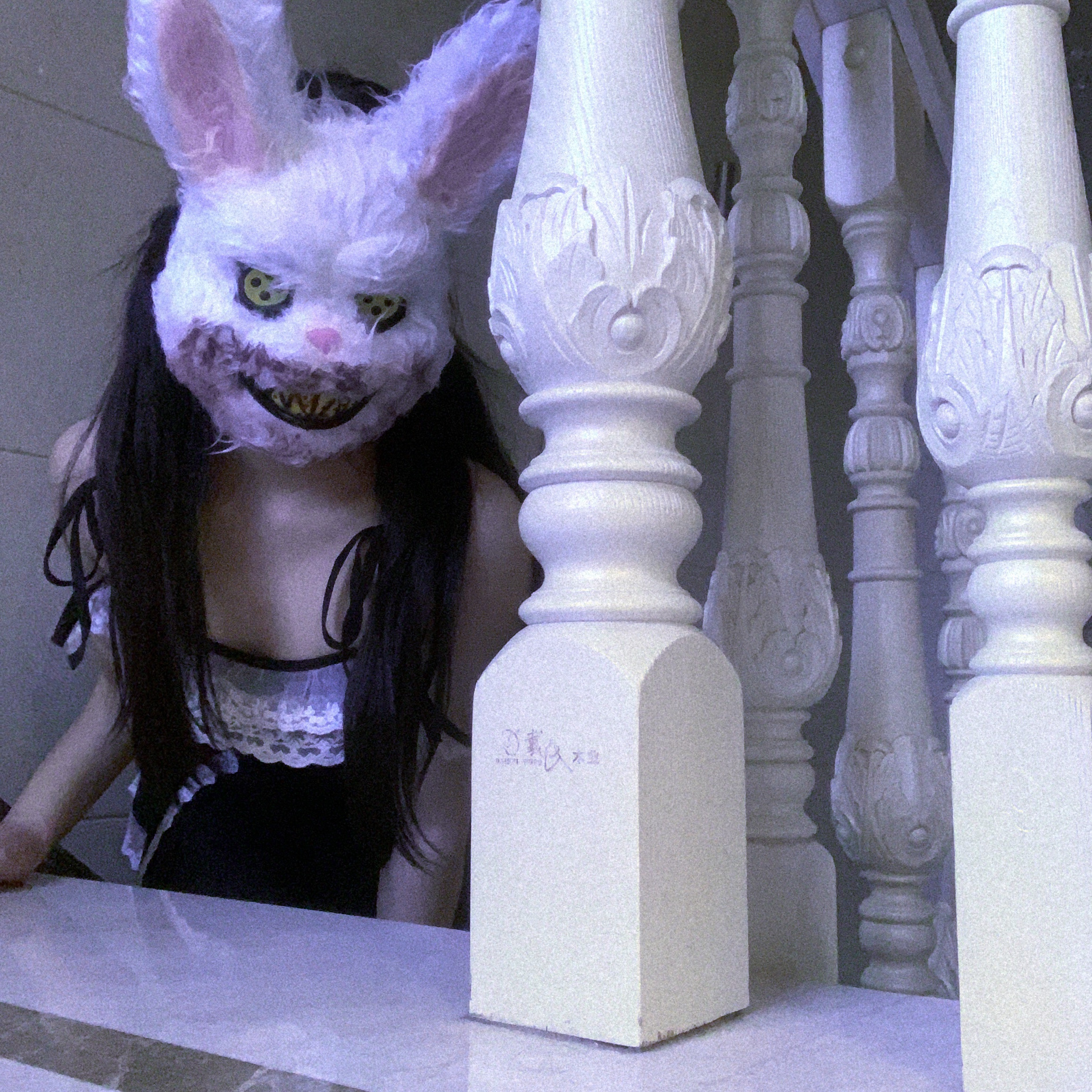 可爱兔子面具jk恶魔兔子面具全脸恐怖血腥头套万圣节毛绒可爱拍照道具