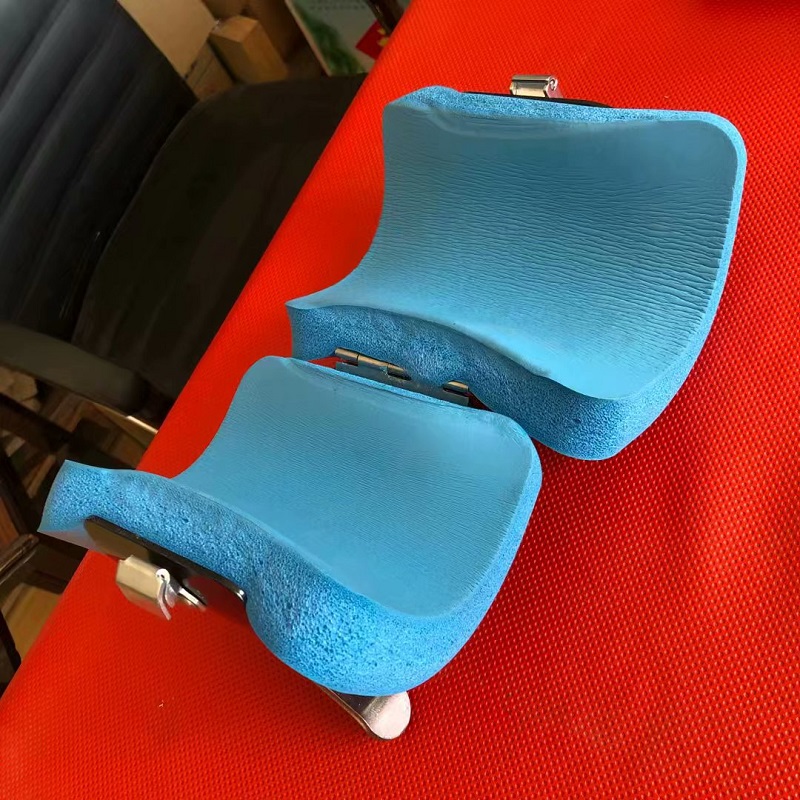 新春特价倒挂器脚套单杠倒立挂钩健身仰卧倒立运动倒吊机增高器 蓝色