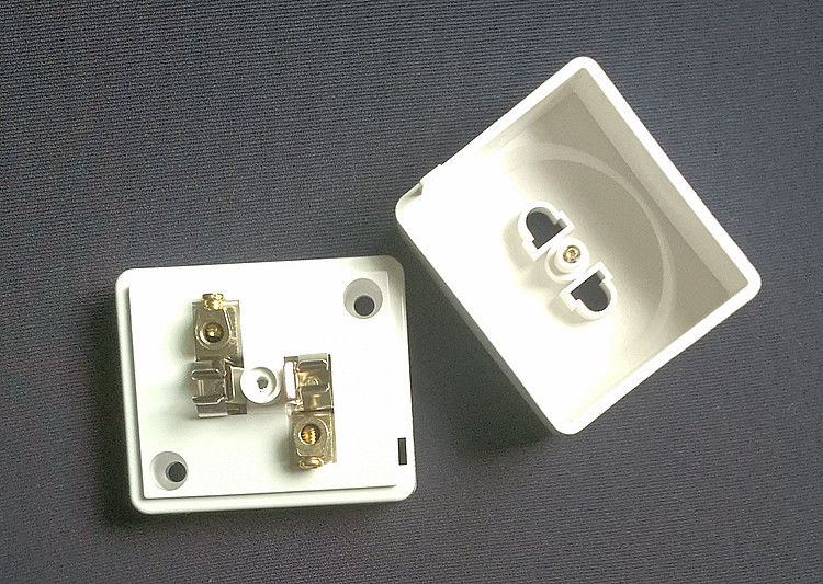 公牛明装插座二孔二眼插板小型2脚单孔220v迷你二脚扁圆孔10a 正品