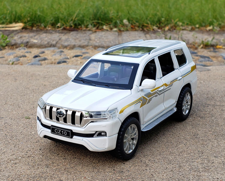 132丰田普拉多霸道suv仿真越野合金车模金属玩具车摆件声光回力