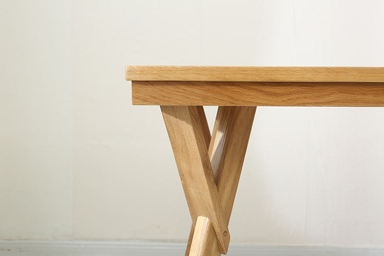 北欧创意叉腿餐桌白橡木餐桌实木休闲桌子酒店咖啡馆简约桌子