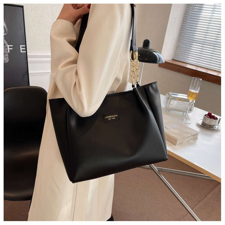 la chapelle homme女士单肩包c9768 高级质感大容量包包女2022新款