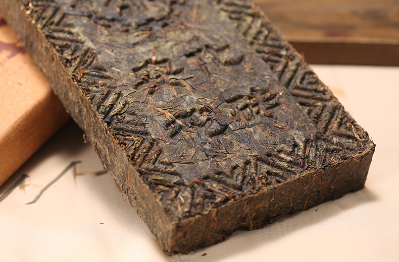 中茶黑茶 中茶 湖南安化黑茶 百年木仓 老友花砖茶 1kg【价格 图片