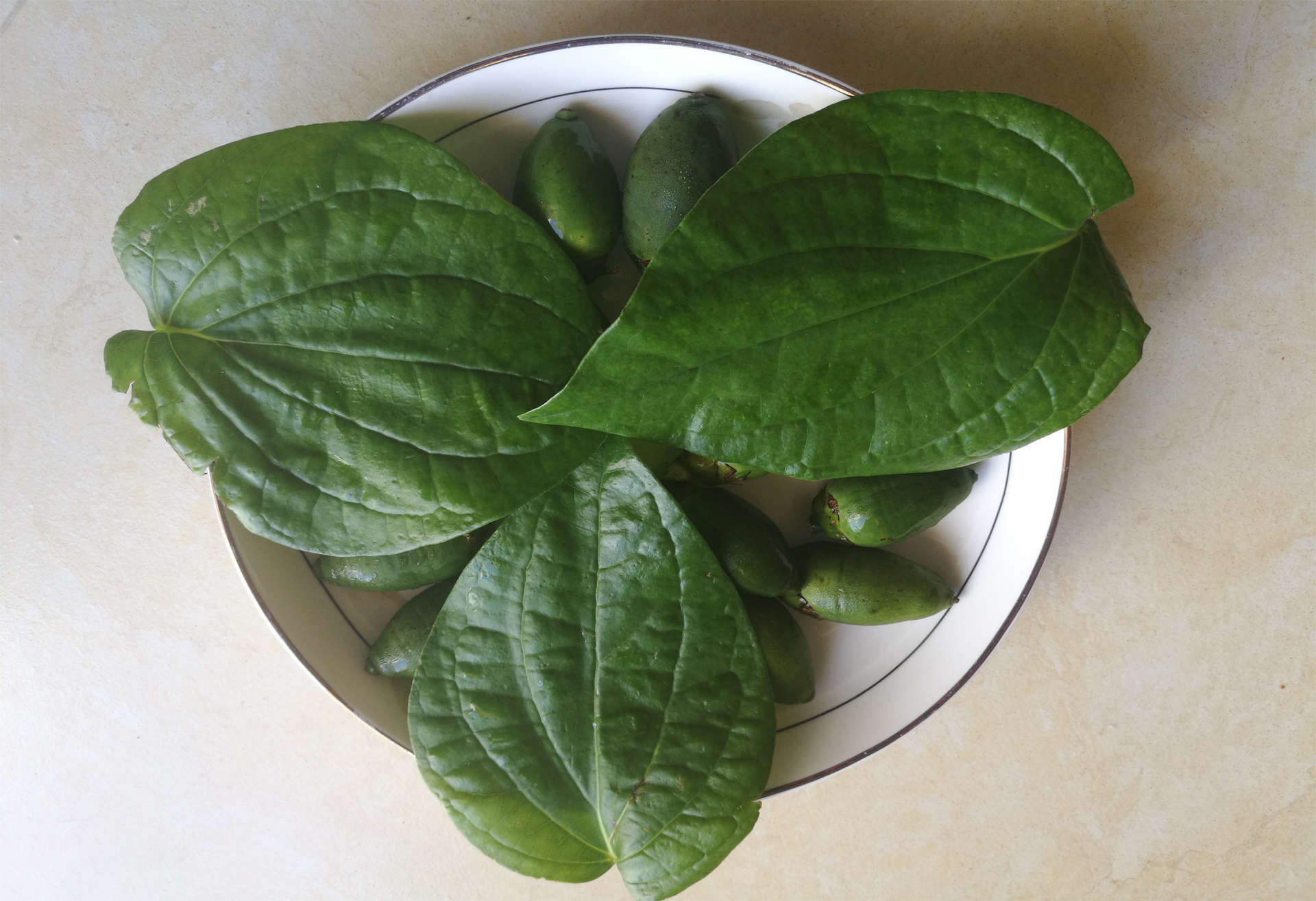 槟榔500g配料贝壳粉捞叶甜味海南新鲜青生槟榔果带配料