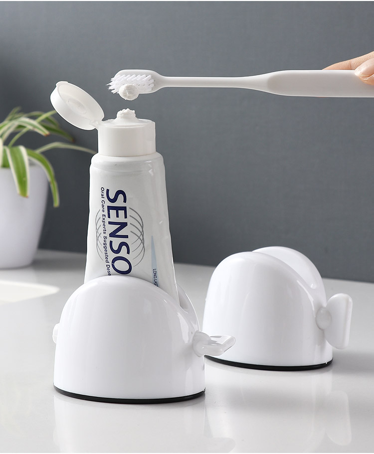 hkfx 创意手动挤牙膏神器卡通牙膏置物架卫生间牙膏挤压器洗面奶按压