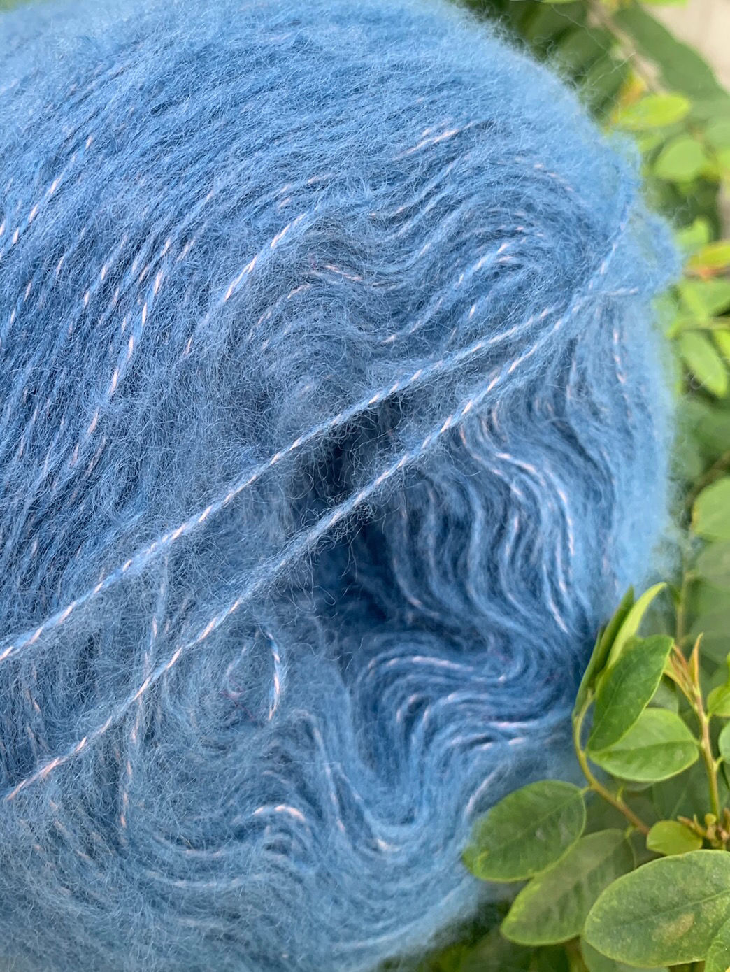 渐变海马浅粉一团二两幻彩双色海马毛线团超软不扎手毛绒又保暖钩毛衣