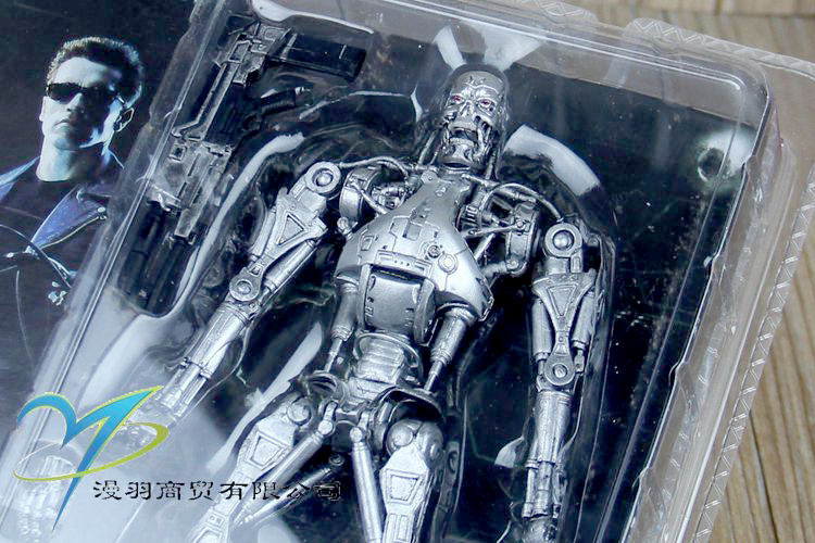 终结者3创世纪t800阿诺施瓦辛格骨架液态警察7寸可动人偶模型玩具