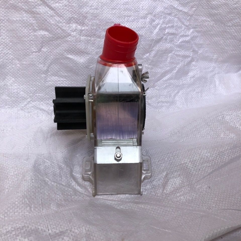 玉米播种机配件施肥盒排肥盒透明盒一体下肥盒施肥神器肥盒配件中心轴