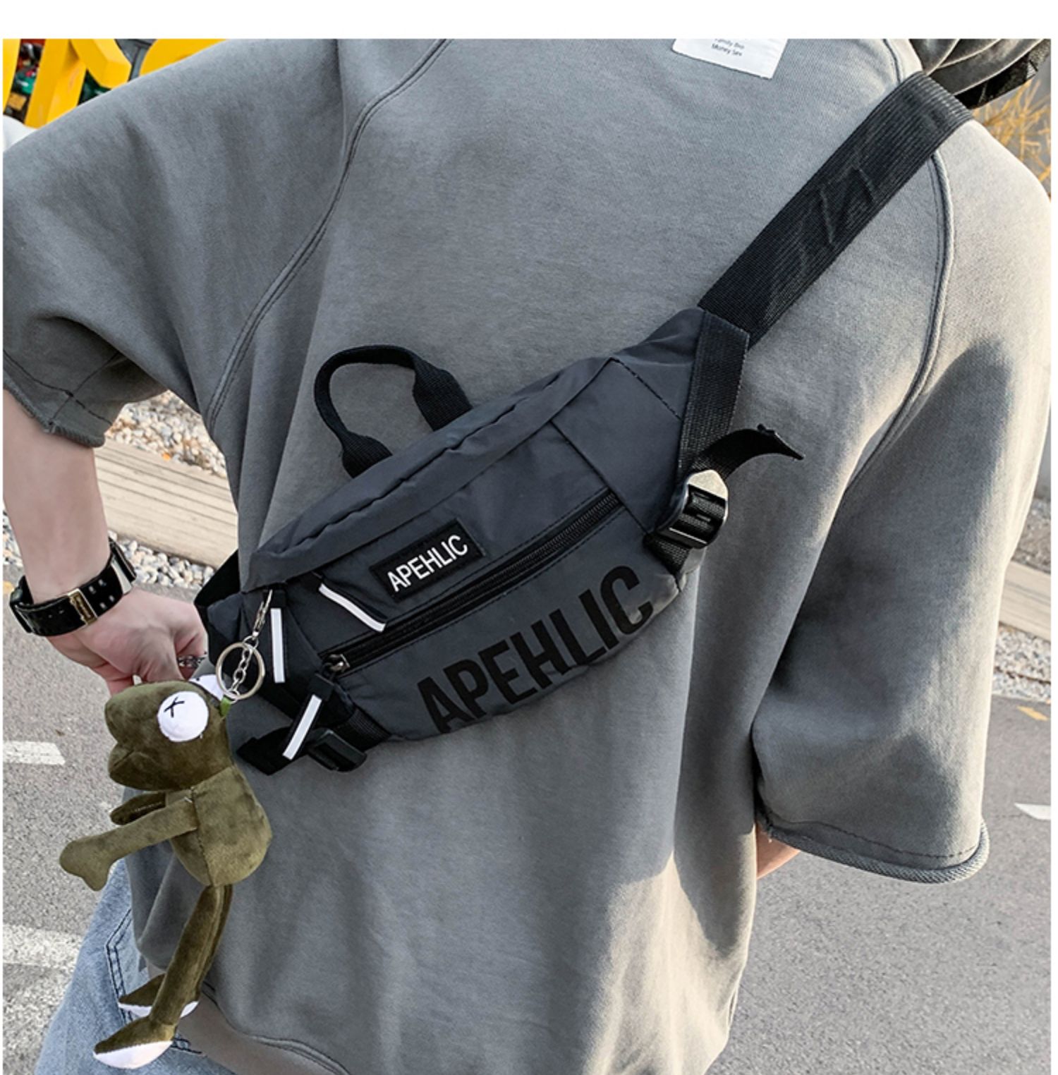 fenghou潮牌单肩斜挎包男士运动男包日系胸包反光小背包休闲包包学生