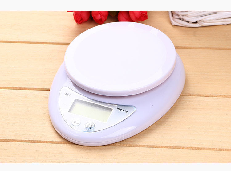 《新疆百货哥高精度厨房电子称迷你家用厨房秤带托盘液体称重计量器
