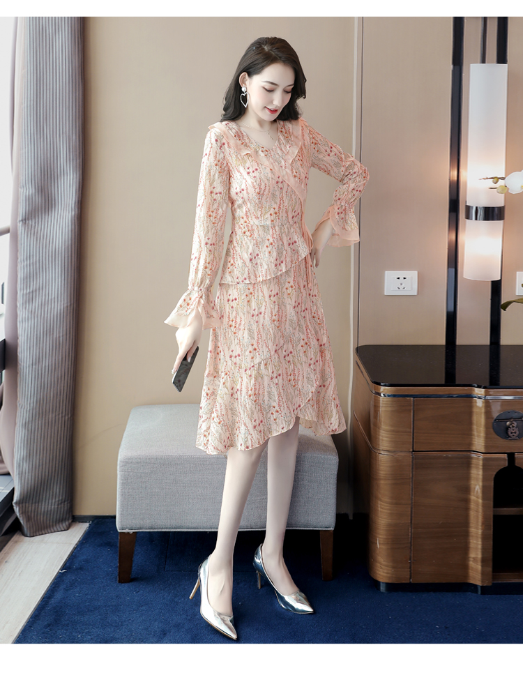 丝柏舍裙子女2020秋季v领印花长袖荷叶边修身连衣裙s91r1583l