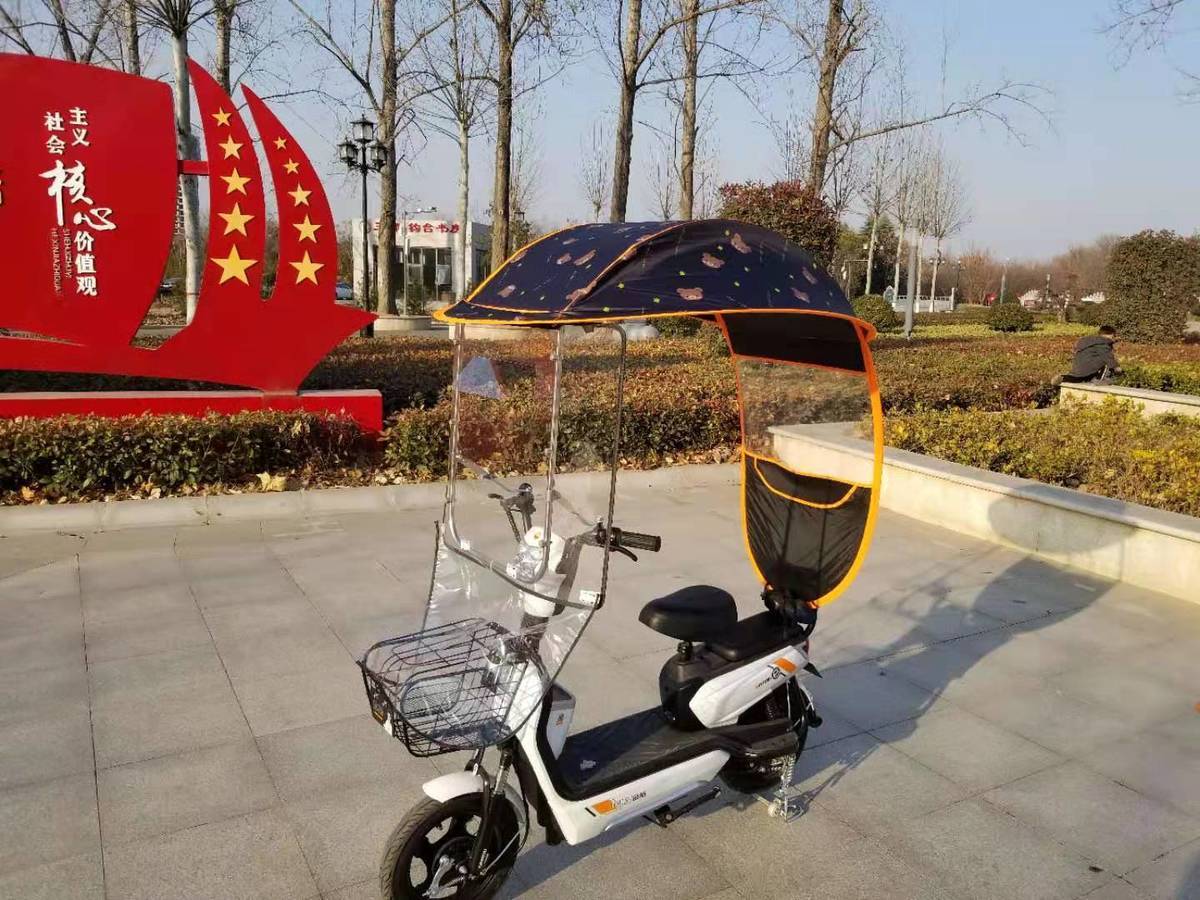 风格:简约时尚 支架:钢杆 颜色:驼色 搭建方式:电动 帐篷结构:双层帐