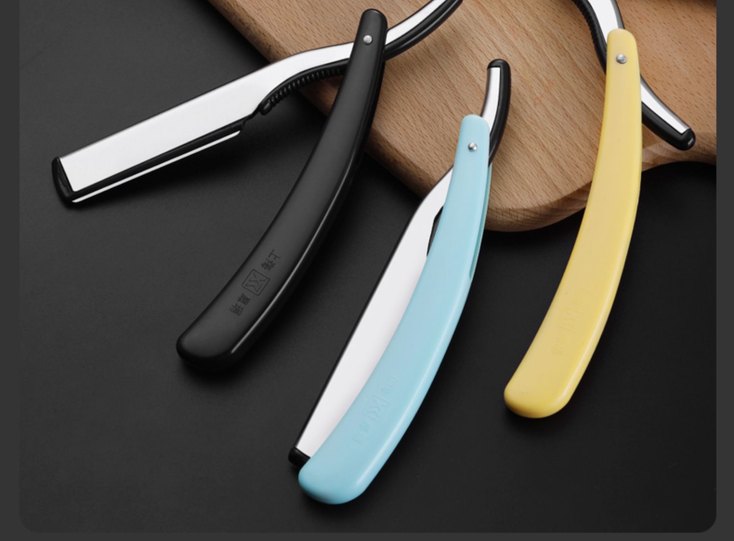 美发刮胡刀刮刀理发老式剃刀刮脸刀刮胡子刀手动剃须刀片式剃头刀三维